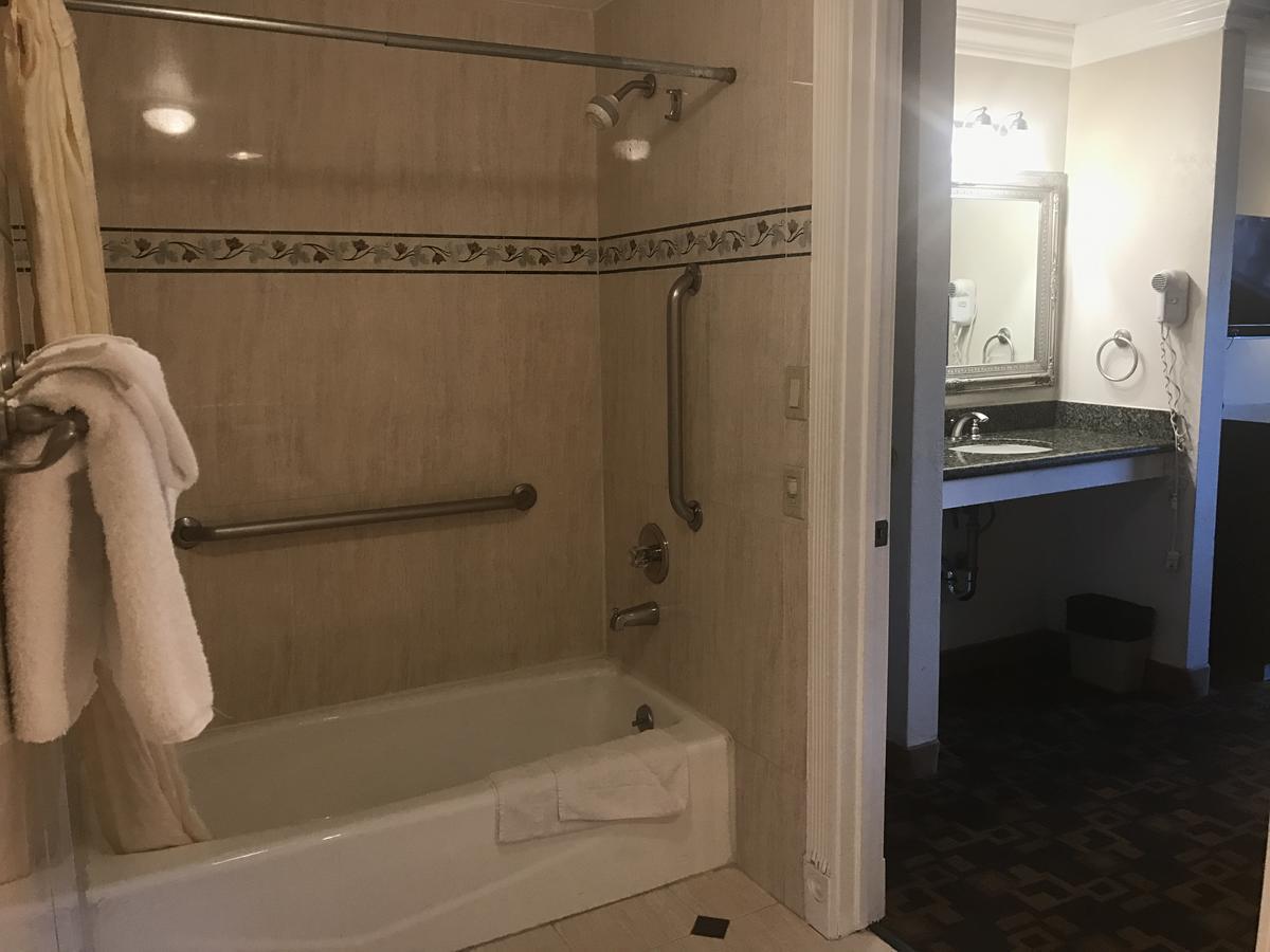 Castaic Inn Six Flags Valencia Экстерьер фото